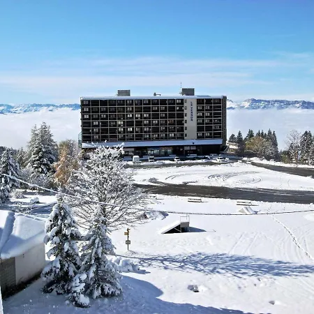 Apartment Avec Balcon Et Parking Couvert A - Fr-1-340-146